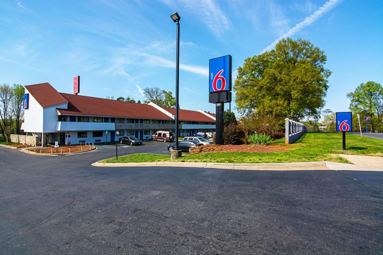 6-charlotte, Nc - Airport